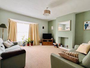 Living Room- click for photo gallery